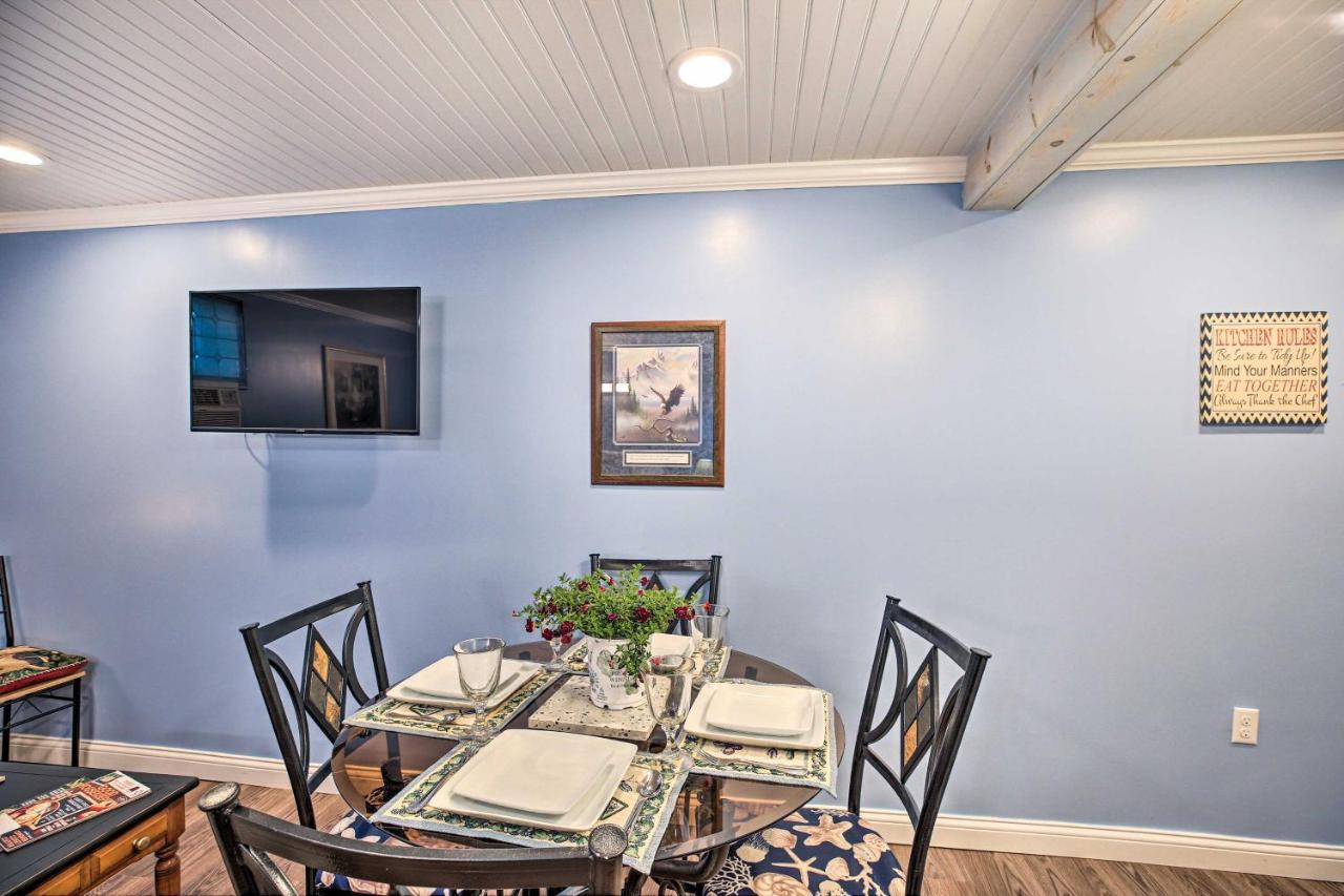 Updated Williamstown Apartment With Kitchen! Buitenkant foto